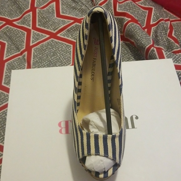 Peep Toe Heels - Picture 2 of 5